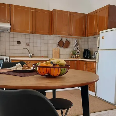 Fori's Nest / Skg Apartment